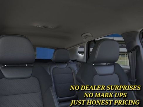 New 2026 Chevrolet Trax LT w/ Driver Confidence Package FWD image 10