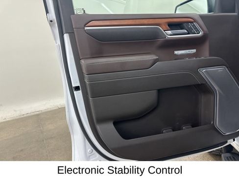 Used 2022 GMC Sierra 1500 Denali AWD/4WD image 34