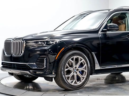 Used 2022 BMW X7 xDrive40i w/ Executive Package AWD/4WD image 4