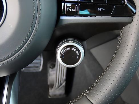 New 2024 Maserati Grecale GT image 44