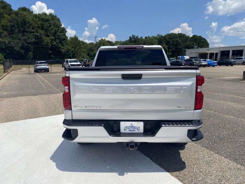 Used 2022 Chevrolet Silverado 1500 Custom AWD/4WD image 6