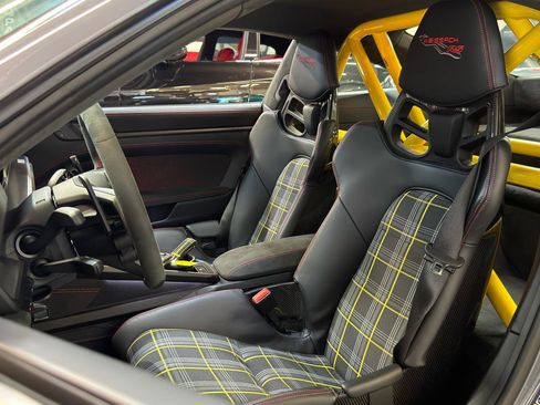 Used 2025 Porsche 911 GT3 RS RWD image 21