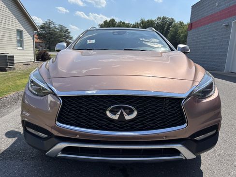 Used 2019 INFINITI QX30 AWD w/ Proassist Package image 9