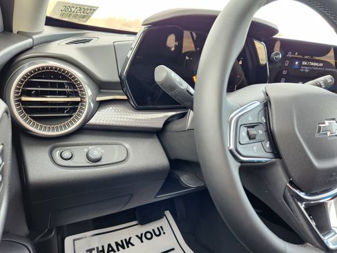 Used 2026 Chevrolet Trax ACTIV image 23