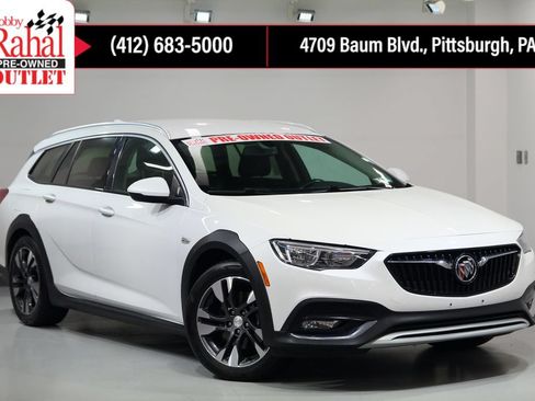 Used 2020 Buick Regal Preferred w/ Sights and Sounds Package AWD/4WD image 1