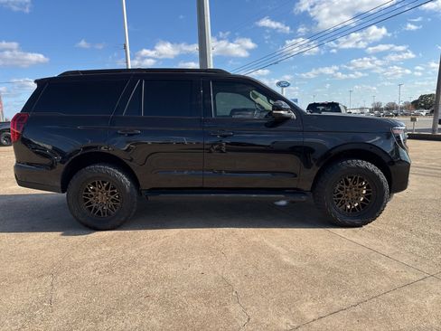 Used 2025 Ford Expedition Active image 8