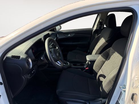 Used 2020 Kia Forte LXS FWD image 9