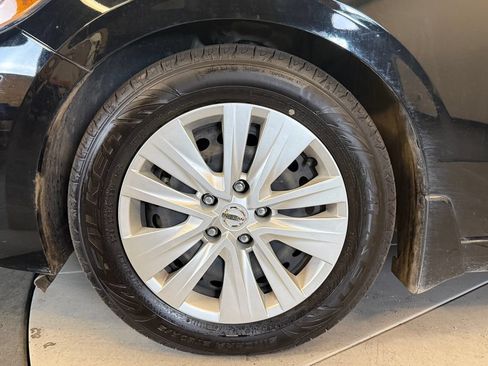 Used 2023 Nissan Sentra S FWD image 23
