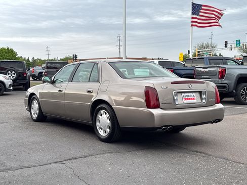 Used 2000 Cadillac De Ville w/ Comfort/Convenience Pkg FWD image 5