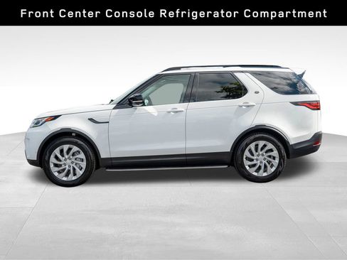 Certified 2024 Land Rover Discovery S image 7