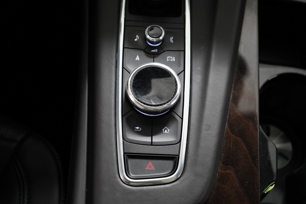 Used 2021 Cadillac Escalade Sport Platinum w/ Heavy-Duty Trailer Package AWD/4WD image 28