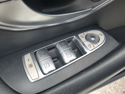 Used 2018 Mercedes-Benz E 400 E 400 Convertible image 23