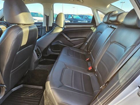 Used 2017 Volkswagen Passat 1.8T SE image 26