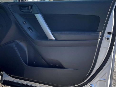 Used 2016 Subaru Forester 2.5i Premium w/ All-Weather Package image 27