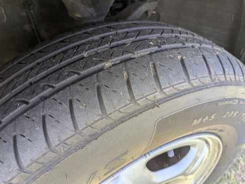 Used 2002 Honda CR-V LX image 11