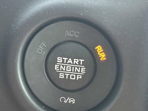 Used 2021 Jeep Wrangler Unlimited Sport image 27