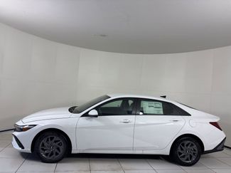 New 2025 Hyundai Elantra Hybrid FWD video 2