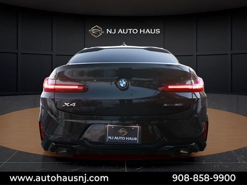 Used 2023 BMW X4 xDrive30i image 7