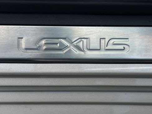 Used 2018 Lexus ES 350 w/ Premier Package image 45