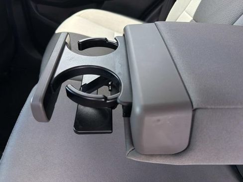 Used 2017 Hyundai Santa Fe Sport FWD image 17