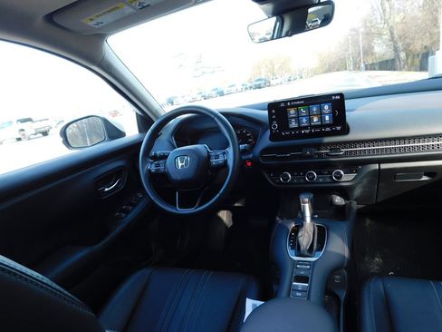 Used 2024 Honda HR-V EX-L image 7