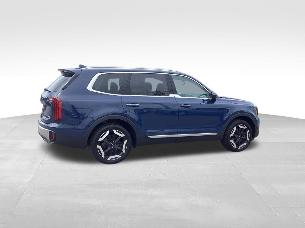 Used 2024 Kia Telluride S AWD/4WD image 7
