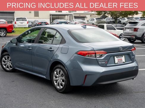 Used 2026 Toyota Corolla LE FWD image 3