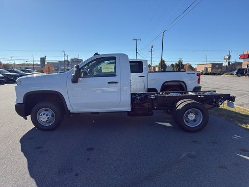 New 2026 Chevrolet Silverado 3500 W/T w/ WT Convenience Package image 3