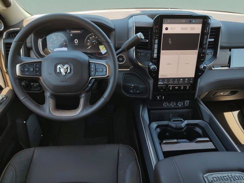 New 2025 RAM 2500 Limited image 11