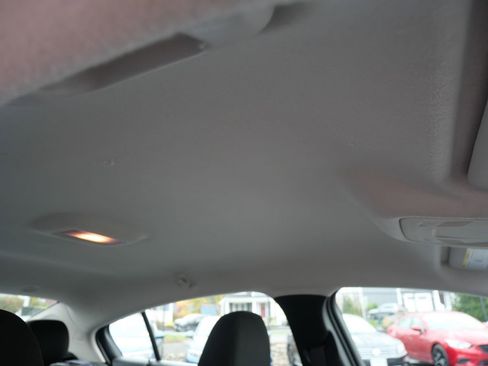 Used 2017 Chevrolet Cruze LT w/ Convenience Package image 18