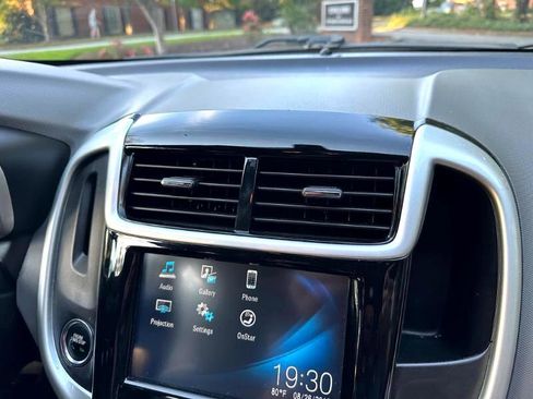 Used 2017 Chevrolet Sonic Premier image 37