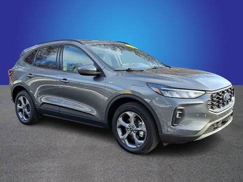 Used 2025 Ford Escape ST-Line Select image 2