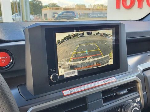 New 2025 Toyota Tacoma TRD Off-Road image 28