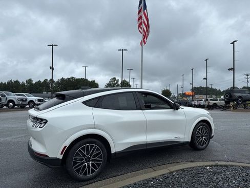 New 2025 Ford Mustang Mach-E Premium image 12