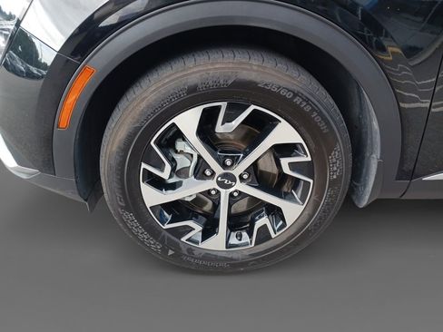 Used 2024 Kia Sportage EX image 28