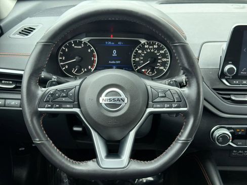 Used 2022 Nissan Altima 2.5 SR w/ Midnight Edition Package image 25