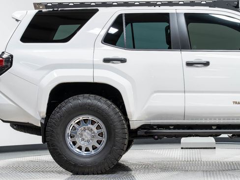 Used 2025 Toyota 4Runner Trailhunter image 16
