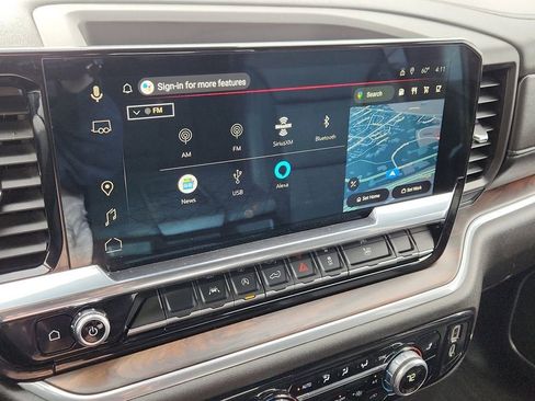 Used 2025 GMC Sierra 1500 SLT image 24