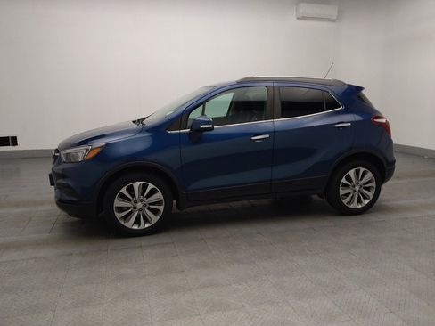 Used 2019 Buick Encore Preferred FWD image 2