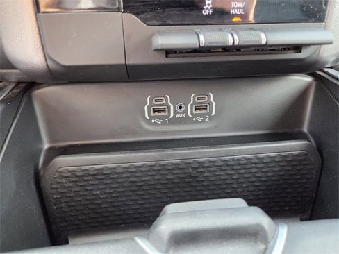 Certified 2023 RAM 1500 Big Horn image 29