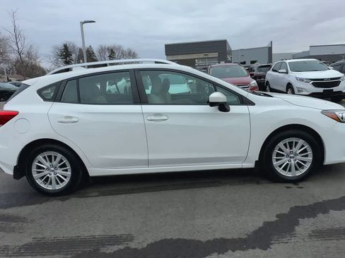 Used 2018 Subaru Impreza 2.0i Premium image 9