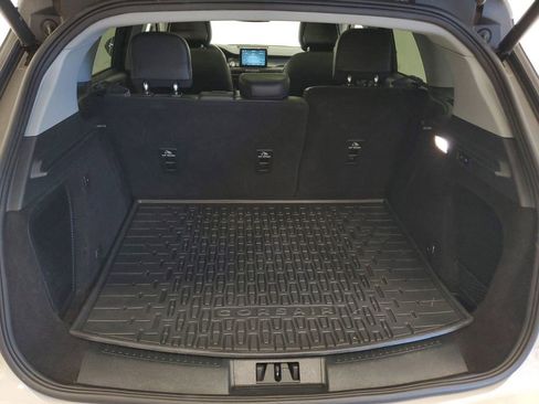 Used 2020 Lincoln Corsair AWD w/ Premium Package image 23