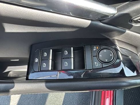Used 2025 MAZDA CX-30 AWD 2.5 S w/ Preferred Package image 19