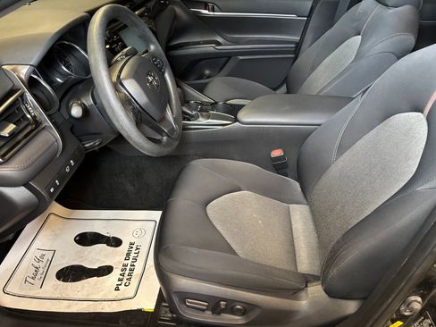 Used 2019 Toyota Camry LE w/ Convenience Package image 19