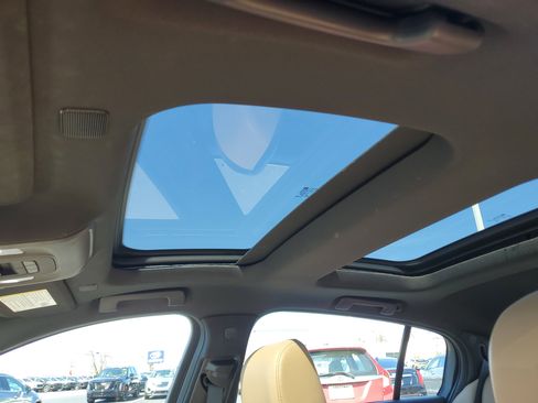 Used 2025 Cadillac CT5 Premium Luxury image 17