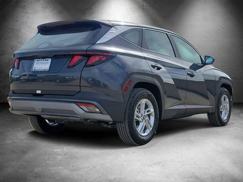 New 2026 Hyundai Tucson SE image 3