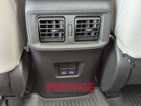 Used 2022 Toyota RAV4 XLE w/ Convenience Package AWD/4WD image 28