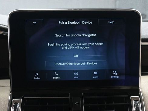 Used 2020 Lincoln Navigator Reserve w/ Cargo Convenience Package image 31