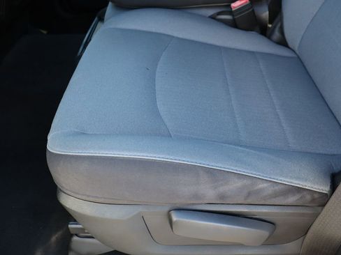 Used 2022 RAM 1500 Classic SLT w/ Electronics Group image 18