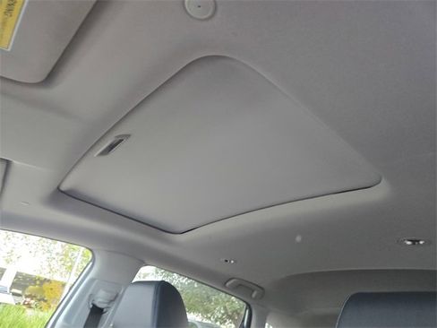 Used 2023 Honda HR-V EX-L image 13